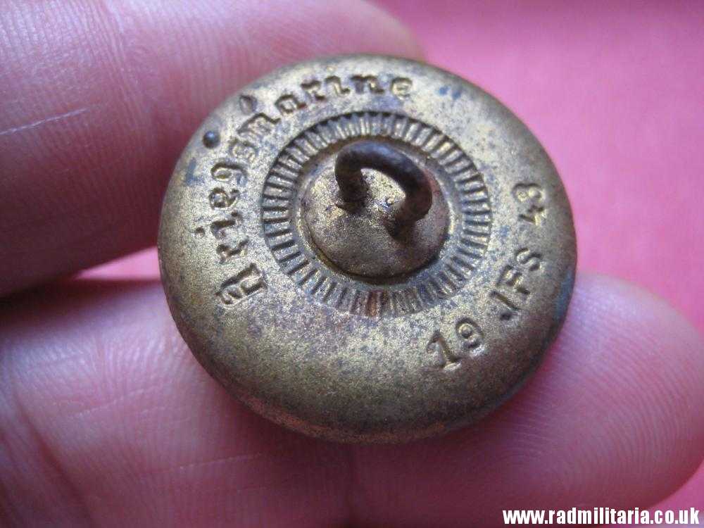& WW2 German KRIEGSMARINE GLASS BUTTON with maker marks - J.F.S. 1943.