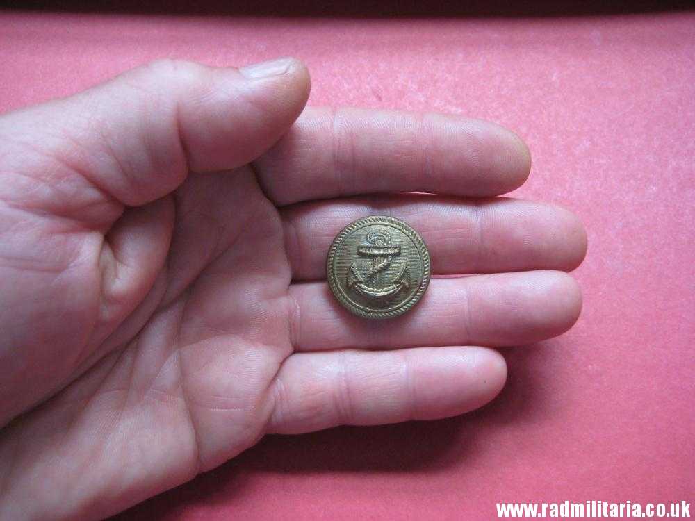 & WW2 German KRIEGSMARINE GLASS BUTTON with maker marks - H.G.M. 1942. - Image 9