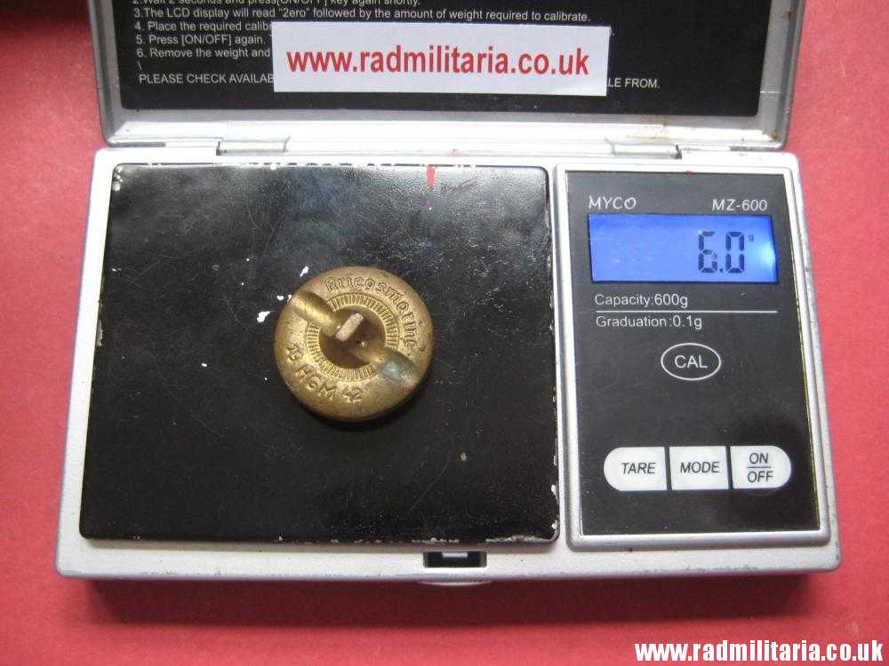 & WW2 German KRIEGSMARINE GLASS BUTTON with maker marks - H.G.M. 1942. - Image 11