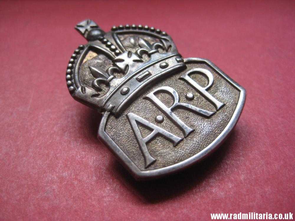 & WW2 original solid silver British BADGE: ARP, made in London 1936. - Image 5
