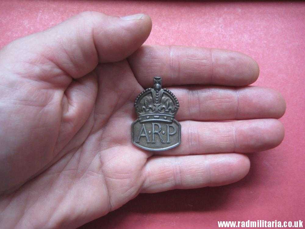 & WW2 original solid silver British BADGE: ARP, made in London 1936. - Image 8