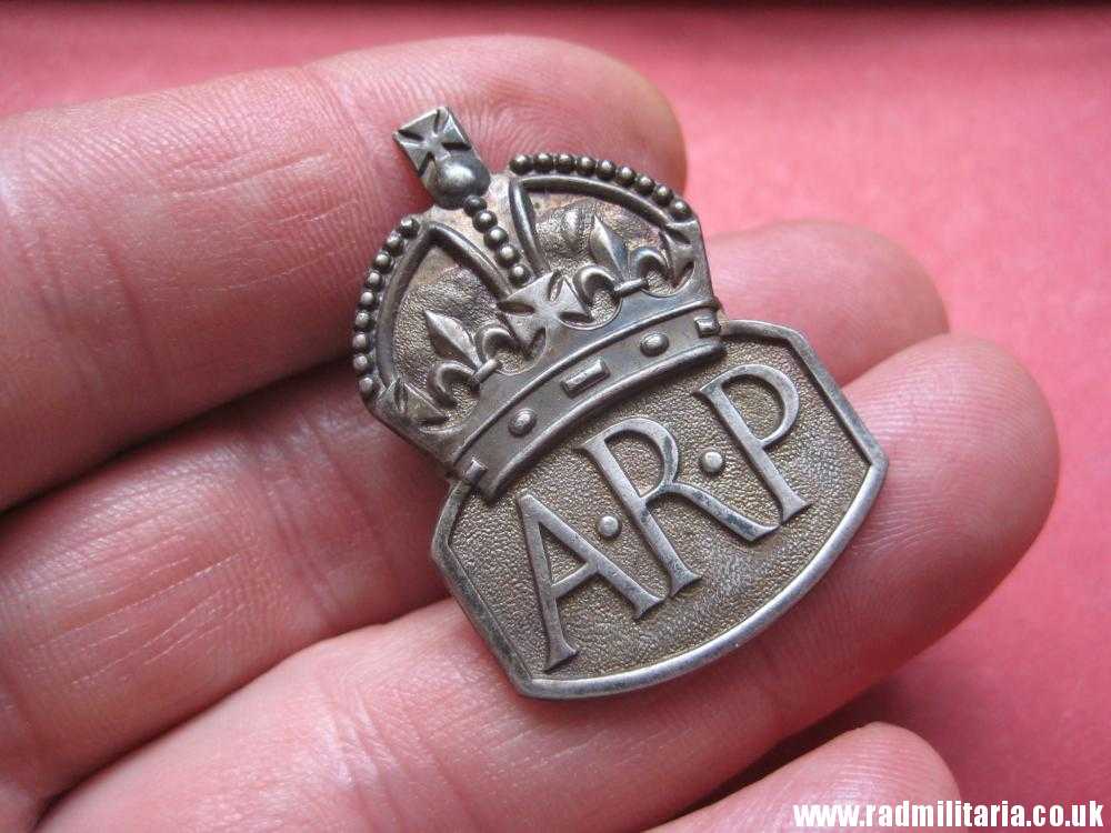 & WW2 original solid silver British BADGE: ARP, made in London 1936.