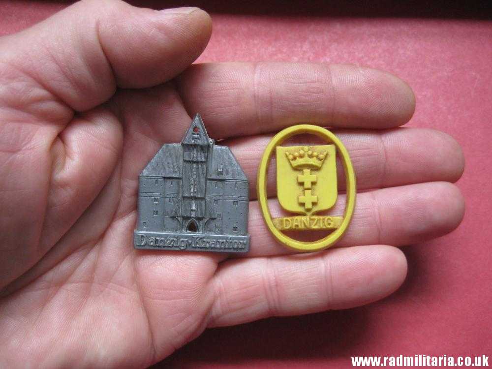 & WW2 German PLASTIC ECONOMIC Nazi BADGES SET of 2 - DANZIG (Gdansk) - Image 4