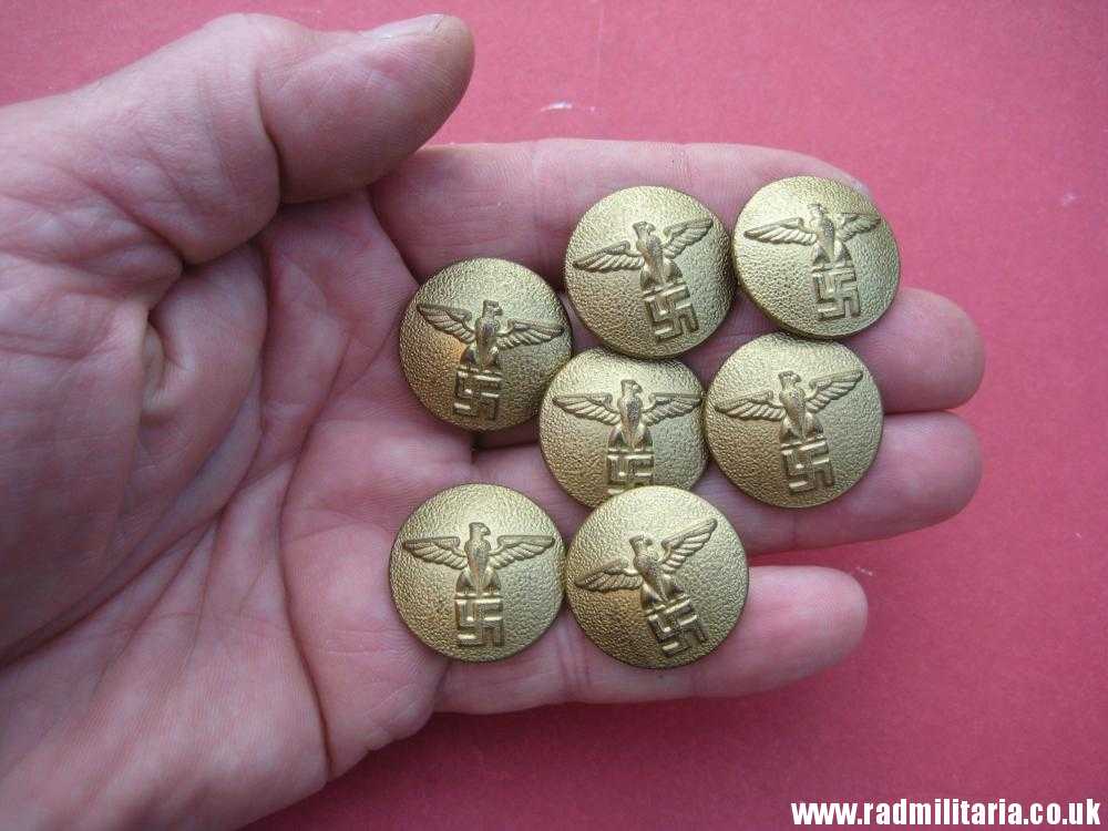 & WW2 SET of 7 German large size NSDAP BUTTONS with eagle RZM M5/216/17 - genuine. - Image 2