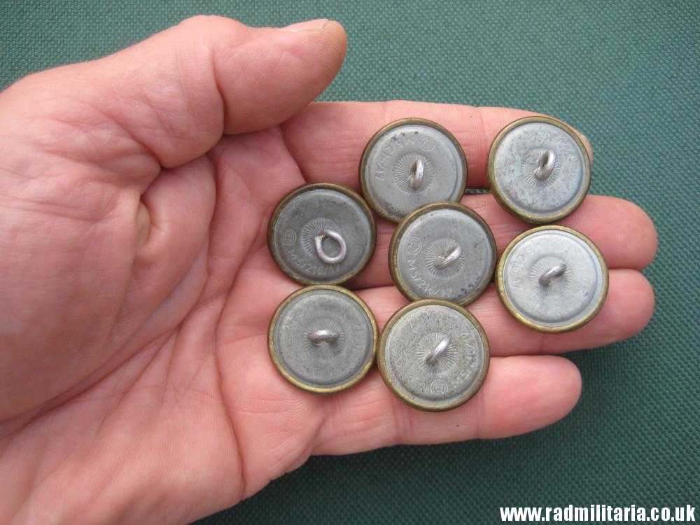& WW2 SET of 7 German large size NSDAP BUTTONS with eagle RZM M5/216/17 - genuine. - Image 15