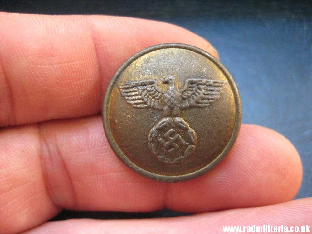 & WW2 German metal BUTTON with EAGLE, Deutsche Reichsbahn? - Image 15