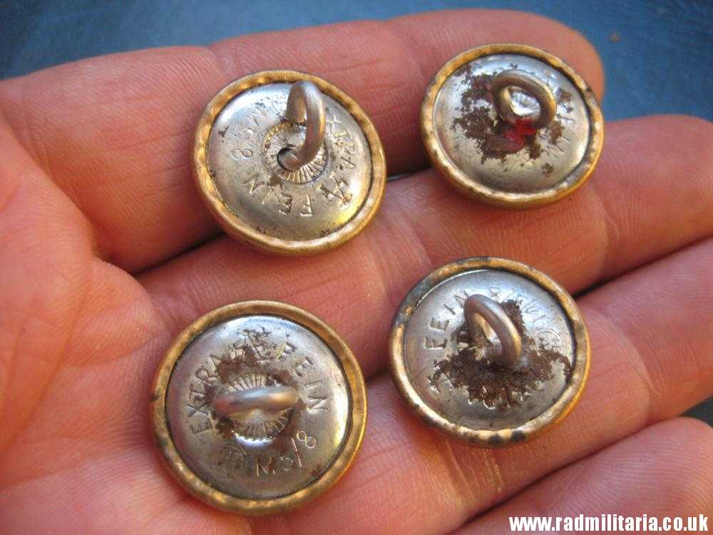 & WW2 SET of 4 German NSDAP BUTTONS with eagle, marks: A EXTRA FEIN RZM M5/8 genuine. - Image 3