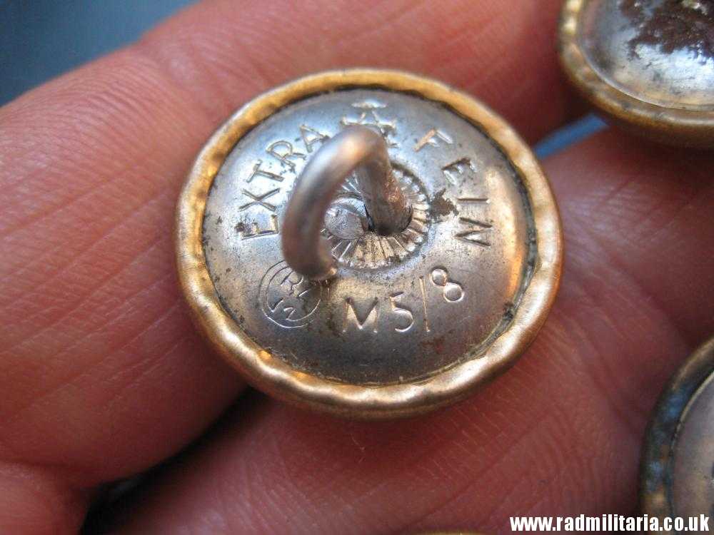 & WW2 SET of 4 German NSDAP BUTTONS with eagle, marks: A EXTRA FEIN RZM M5/8 genuine. - Image 7