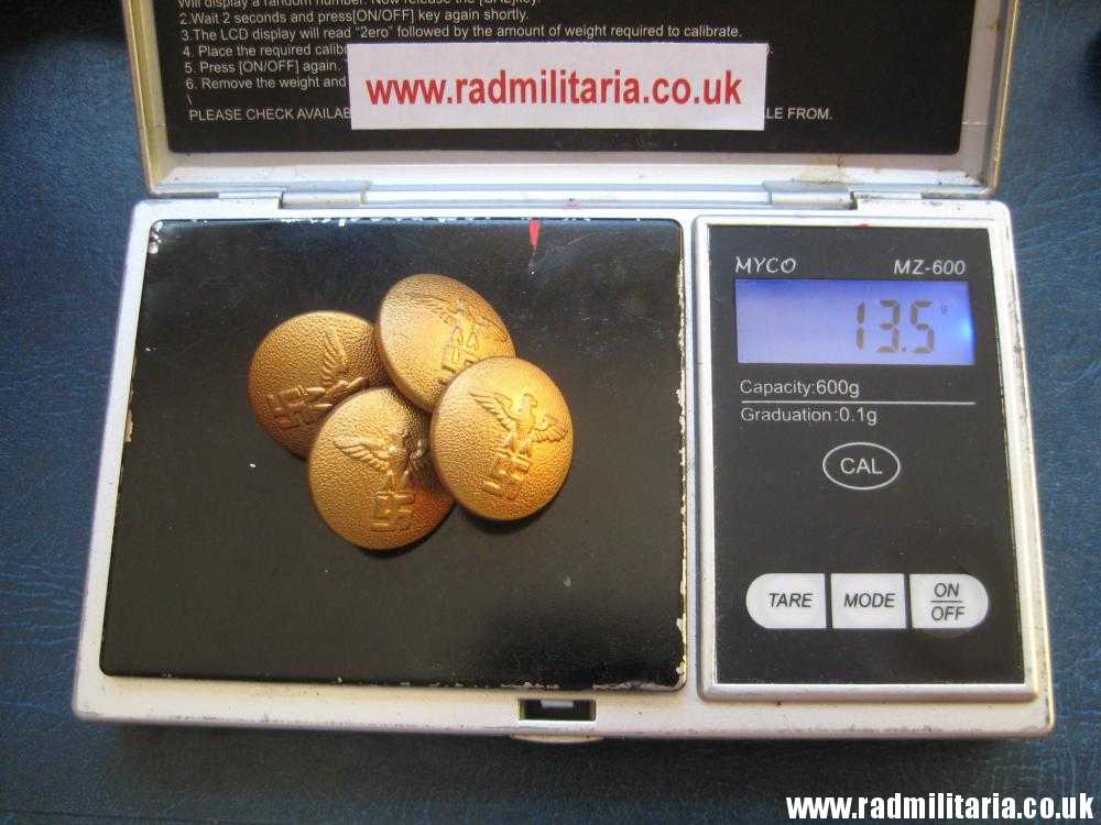 & WW2 SET of 4 German NSDAP BUTTONS with eagle, marks: A EXTRA FEIN RZM M5/8 genuine. - Image 10