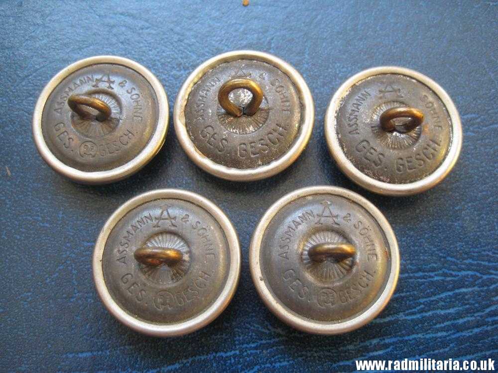 & WW2 SET of 5 German NSDAP BUTTONS with eagle, marks: RZM Assmann & Sohne - genuine - Image 3