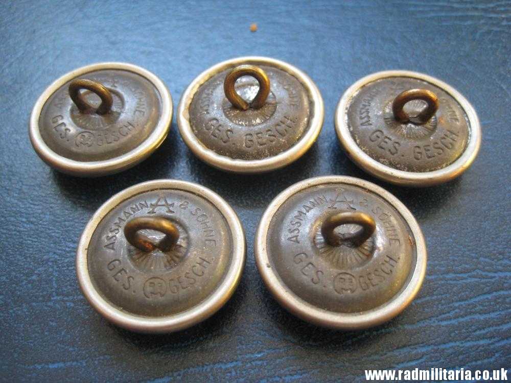 & WW2 SET of 5 German NSDAP BUTTONS with eagle, marks: RZM Assmann & Sohne - genuine - Image 6