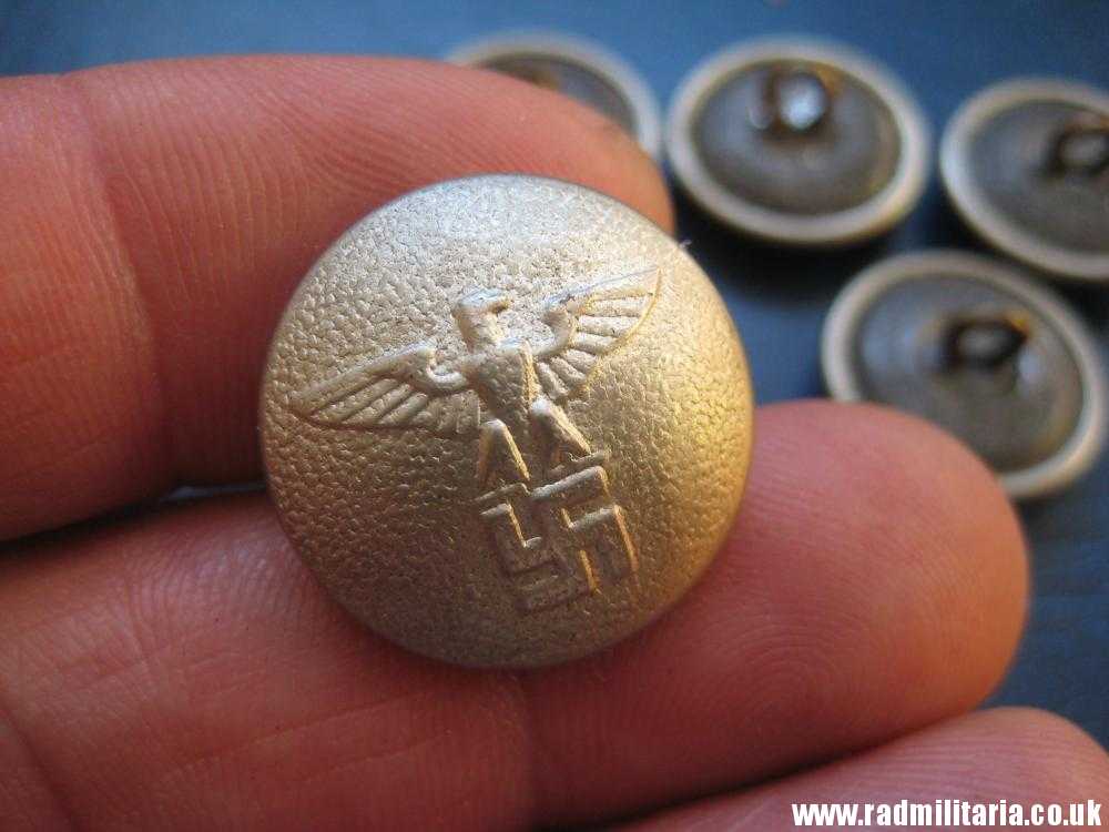 & WW2 SET of 5 German NSDAP BUTTONS with eagle, marks: RZM Assmann & Sohne - genuine - Image 13