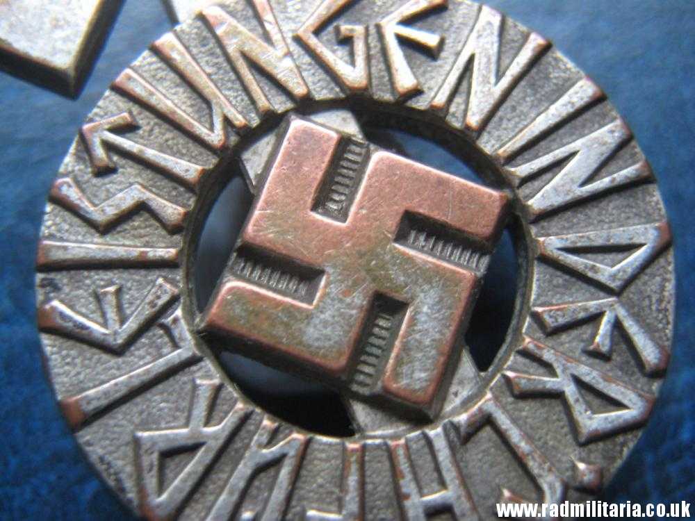 & WW2 German HitlerJugend BADGE - FUR LEISTUNGEN IN DER H.J. - maker: RZM M1/63 - Image 21