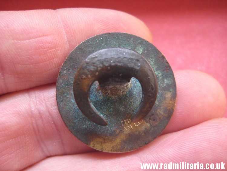 & original old British ENAMEL BADGE with swastika - National War Savings Committee, maker: FATTORINI BIRMINGHAM LTD - Image 3