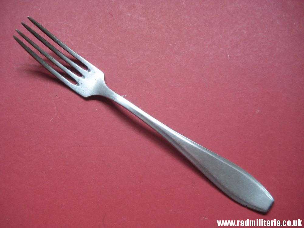 & WW2 German KRIEGSMARINE FORK stainless steel marked: "M", 3rd REICH CUTLERY. rare !! - Image 2