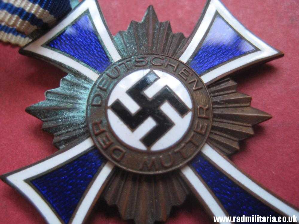 & WW2 original German CROSS - DER DEUTSCHEN MUTTER. Cross of Honor of the German Mother bronze class. - Image 8