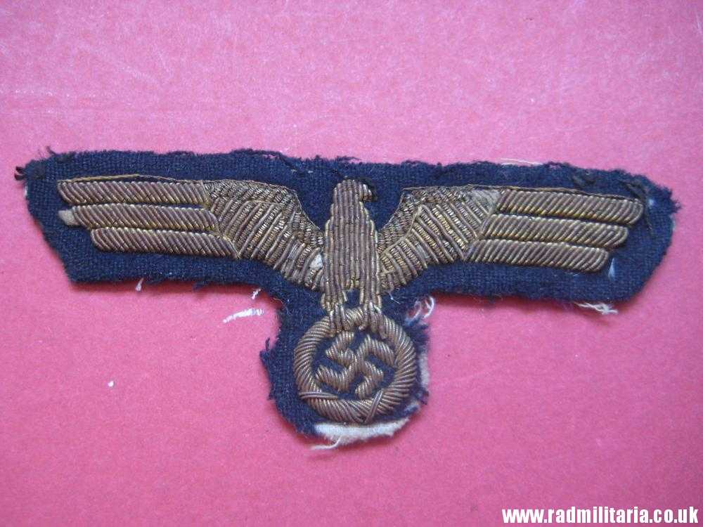 & WW2 original German Kriegsmarine embroidered breast eagle - gold color. - Image 18