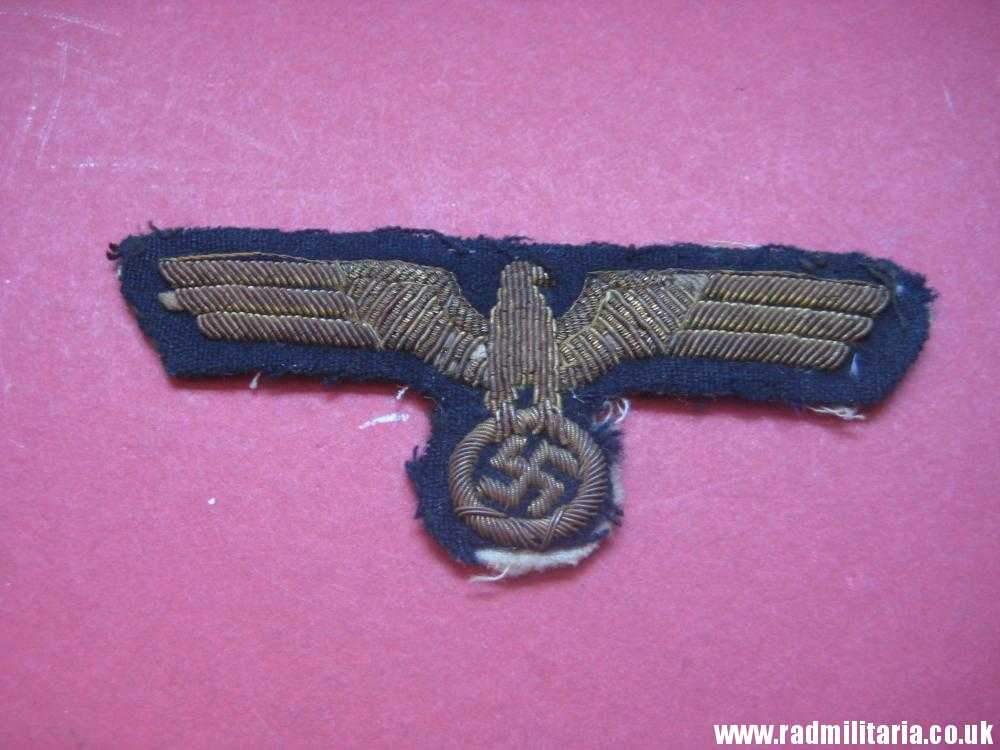 & WW2 original German Kriegsmarine embroidered breast eagle - gold color. - Image 19