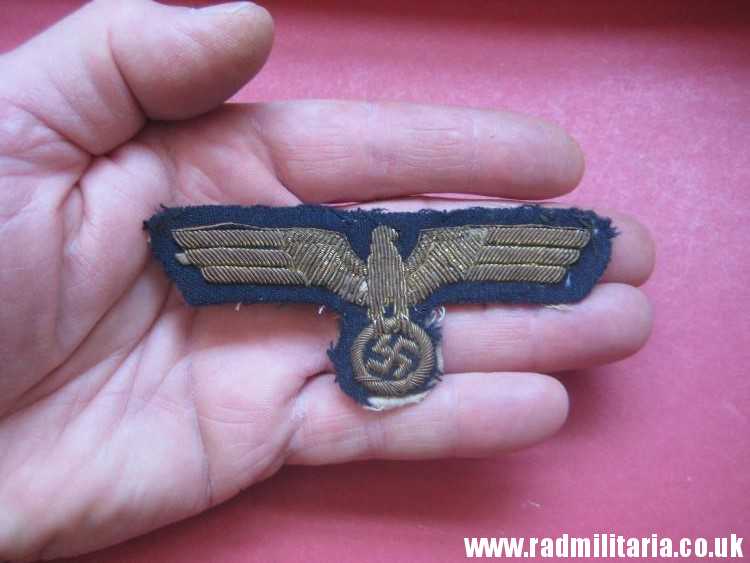 & WW2 original German Kriegsmarine embroidered breast eagle - gold color. - Image 2