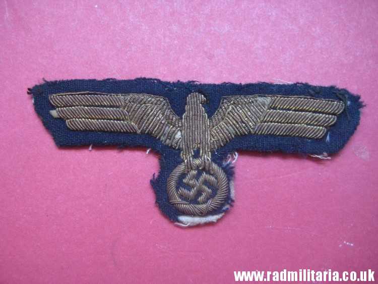& WW2 original German Kriegsmarine embroidered breast eagle - gold color. - Image 14