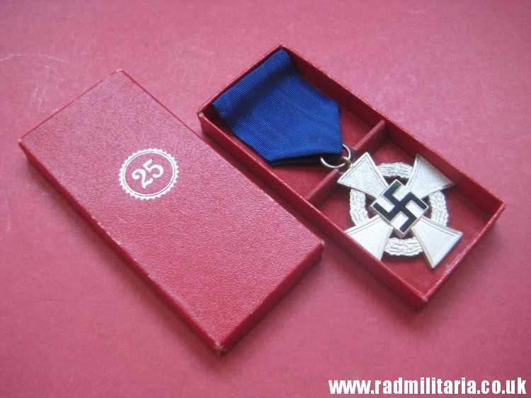 & WW2 enamel CROSS with box. FUR TREUE DIENSTE, Faithful Service Decoration, maker: F. Keller Metallschmuckfabrik Oberstein.