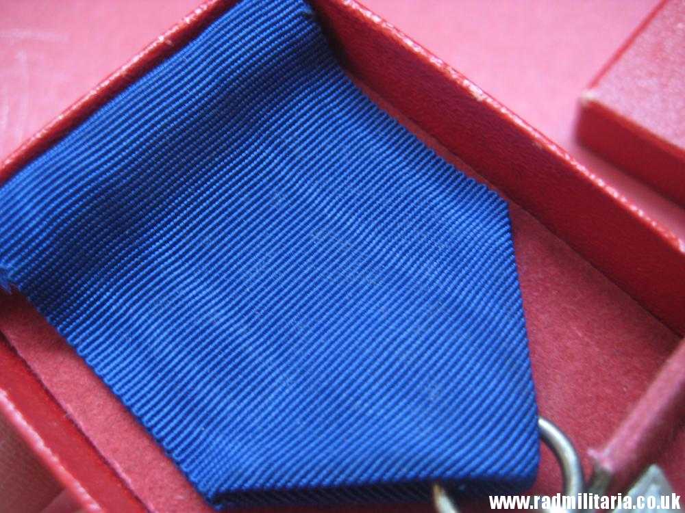 & WW2 enamel CROSS with box. FUR TREUE DIENSTE, Faithful Service Decoration, maker: F. Keller Metallschmuckfabrik Oberstein. - Image 9