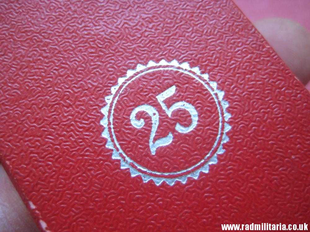 & WW2 enamel CROSS with box. FUR TREUE DIENSTE, Faithful Service Decoration, maker: F. Keller Metallschmuckfabrik Oberstein. - Image 3