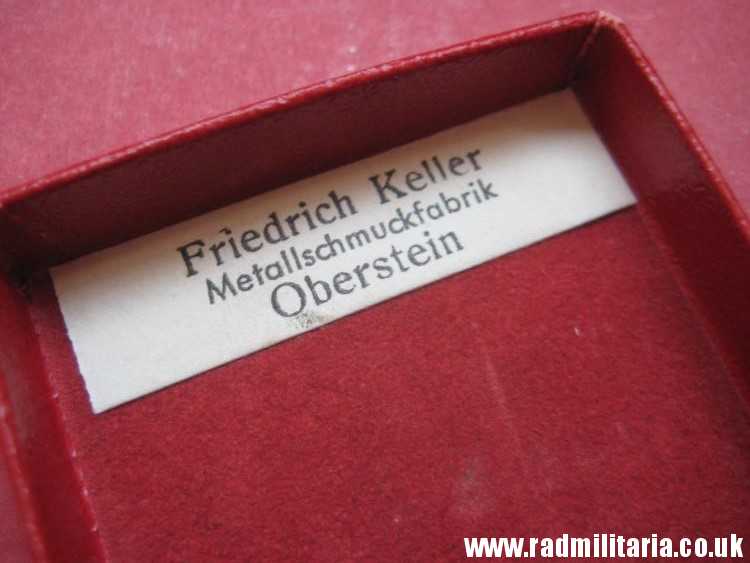 & WW2 enamel CROSS with box. FUR TREUE DIENSTE, Faithful Service Decoration, maker: F. Keller Metallschmuckfabrik Oberstein. - Image 5