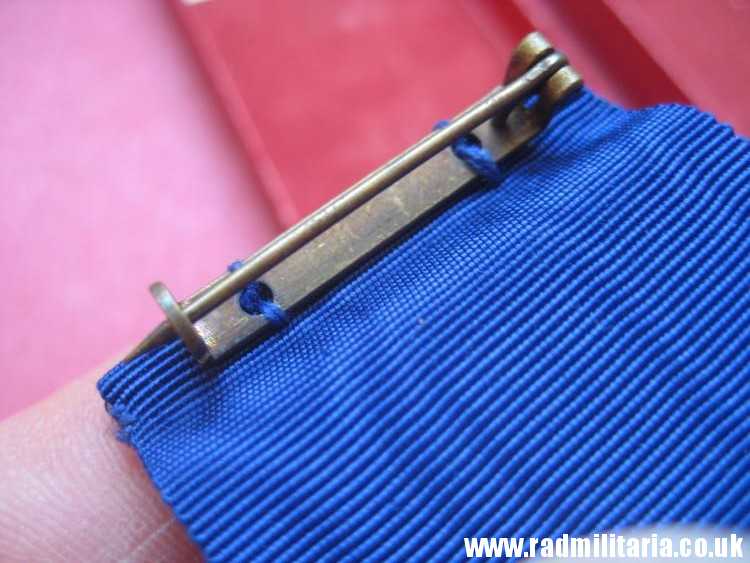 & WW2 enamel CROSS with box. FUR TREUE DIENSTE, Faithful Service Decoration, maker: F. Keller Metallschmuckfabrik Oberstein. - Image 15