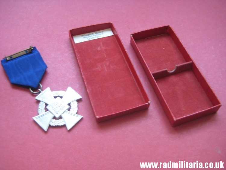 & WW2 enamel CROSS with box. FUR TREUE DIENSTE, Faithful Service Decoration, maker: F. Keller Metallschmuckfabrik Oberstein. - Image 16