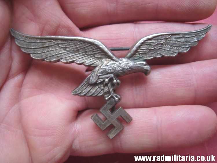 & WW2 original LUFTWAFFE Eagle BADGE in mint condition, perfect quality, maker: ASSMANN Ludenscheid - Image 6