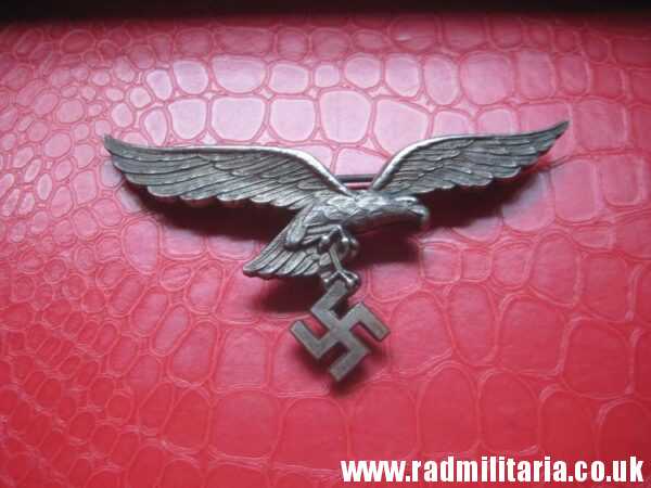 & WW2 original LUFTWAFFE Eagle BADGE in mint condition, perfect quality, maker: ASSMANN Ludenscheid - Image 2