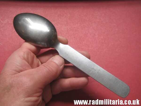 & WW2 genuine German SPOON marked: Rostfrei FBCM 42, stainless steel - 3RD REICH CUTLERY. - Image 3