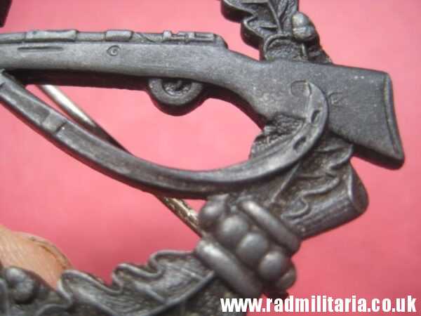 & original WW2 German INFANTRY ASSAULT BADGE in very good/perfect condition. - Image 10