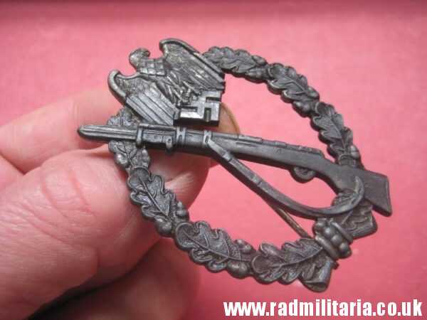 & original WW2 German INFANTRY ASSAULT BADGE in very good/perfect condition. - Image 3