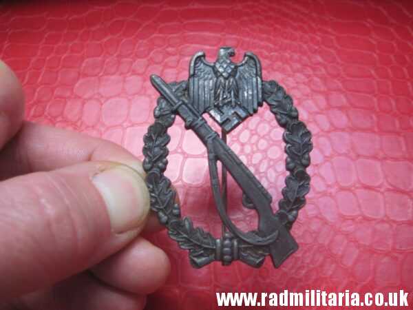 & original WW2 German INFANTRY ASSAULT BADGE in very good/perfect condition. - Image 24