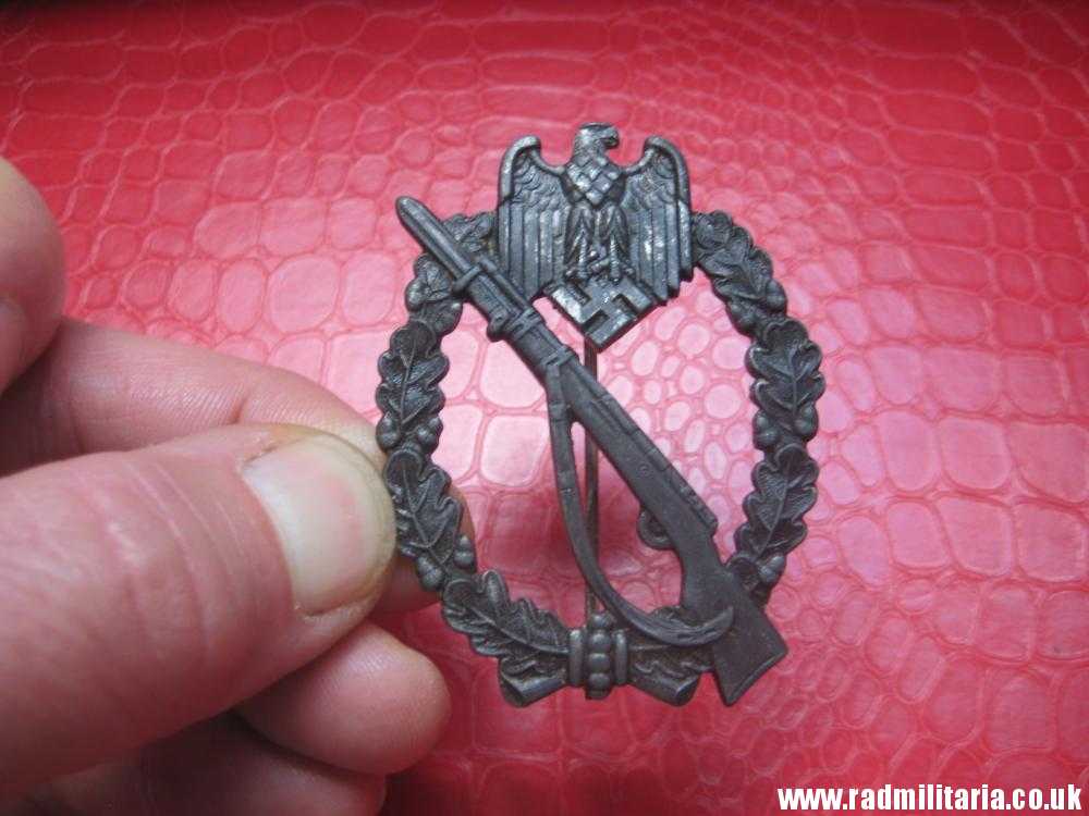 & original WW2 German INFANTRY ASSAULT BADGE in very good/perfect condition. - Image 24