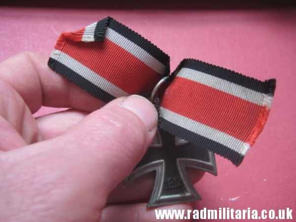 & original WW2 German IRON CROSS 2nd Class in very good condition, short ribbon - genuine. - Image 14