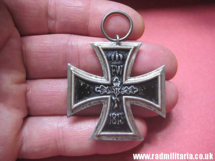 & original WW1 German IRON CROSS 2nd class - Genuine !