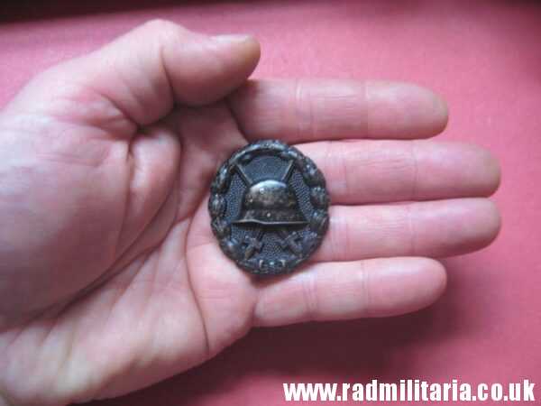 & WW1 German WOUND BADGE Black Class in good used condition. - Image 4