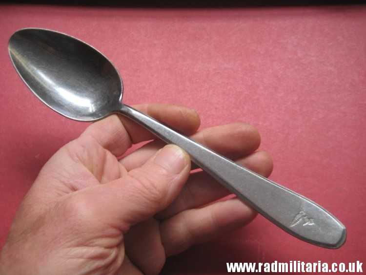 & WW2 genuine German Luftwaffe TABLE SPOON marked: ROSTFREIER STAHL (Stainless steel) - v. good used condition. - Image 16