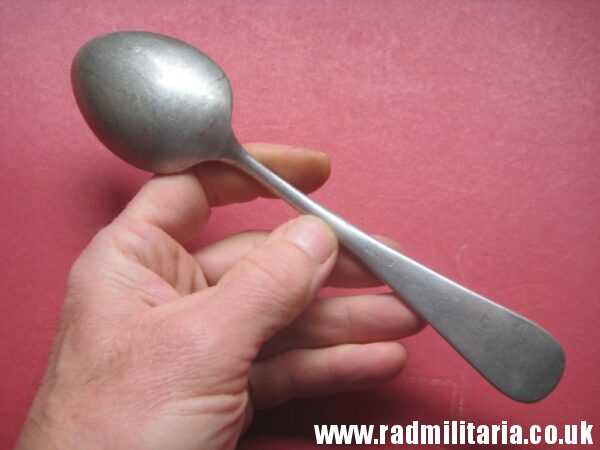 & WW2 genuine German Luftwaffe SPOON marked: FL.U.V.  GAG 38 - v. good used condition. - Image 4