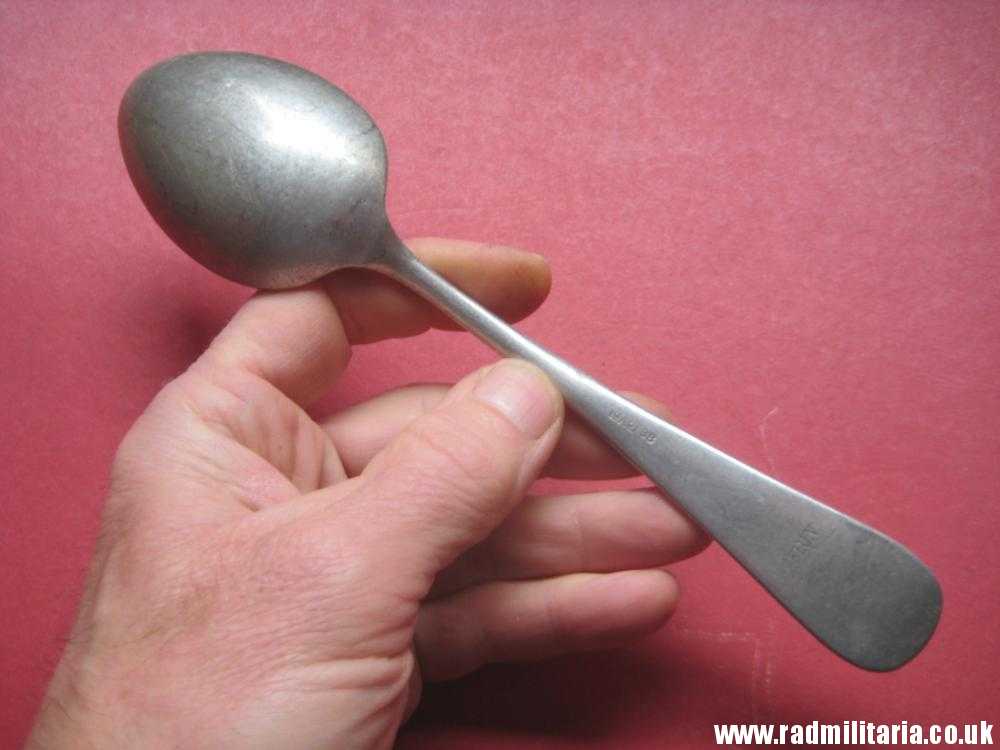 & WW2 genuine German Luftwaffe SPOON marked: FL.U.V. GAG 38 - v. good used condition. - Image 4