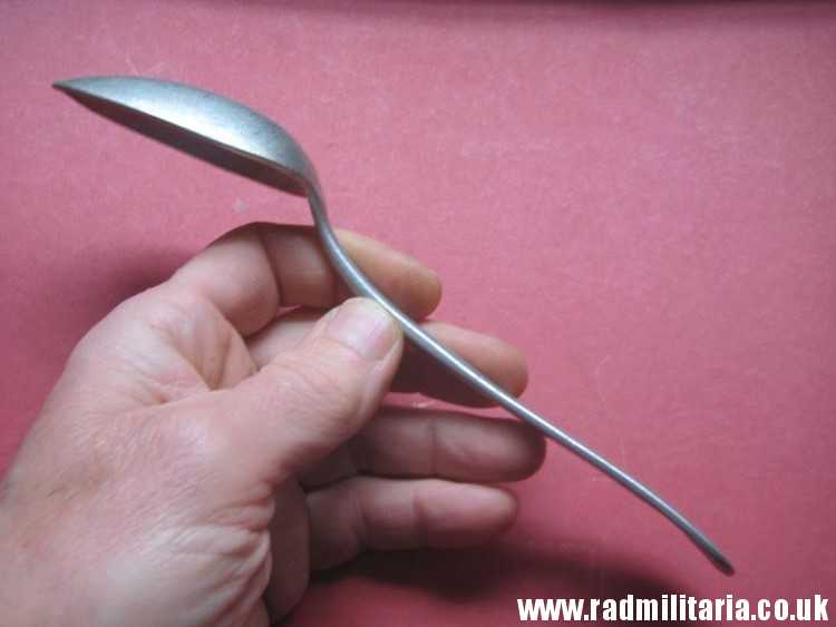 & WW2 genuine German Luftwaffe SPOON marked: FL.U.V. GAG 38 - v. good used condition. - Image 21