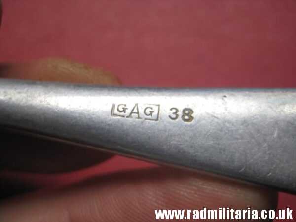 & WW2 genuine German Luftwaffe SPOON marked: FL.U.V.  GAG 38 - v. good used condition. - Image 12