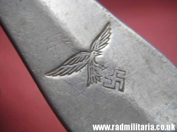 & WW2 genuine German Luftwaffe SPOON marked: FL.U.V.  GAG 38 - v. good used condition. - Image 17