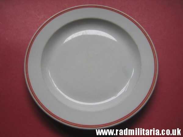 & WW2 original WW2 German CERAMIC SAUCER - Eigentum Der Deutschen Arbeitsfront, maker: Hutschenreuther Selb. - Image 5