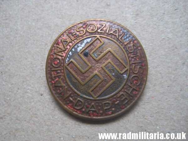 & WW2 original German NSDAP enamel membership BADGE marked: RZM M1/159 poor condition. - Image 2