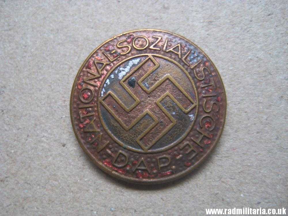 & WW2 original German NSDAP enamel membership BADGE marked: RZM M1/159 poor condition. - Image 2