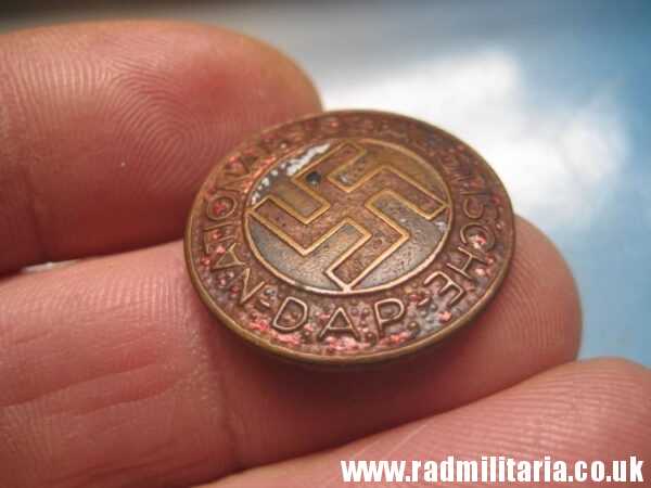 & WW2 original German NSDAP enamel membership BADGE marked: RZM M1/159 poor condition. - Image 12